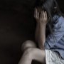 Lumea noastră oribilă, în care îți lași fiica să doarmă la o prietenă și este violată de tatăl acesteia