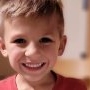 Un costum de Spider-Man a transformat un băiețel cu cancer la rinichi în cel mai curajos pacient