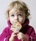 10 alimente complet interzise în alimentația bebelușului până la 2 ani