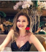 Copilăria chinuită a Danei Razboiu: Bătaia era ceva uzual. Mama îi spunea tatălui meu să nu mă mai lovească în cap ca să nu mă tâmpească