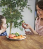 7 trucuri eficiente de la părinții care și-au convins copiii să mănânce legume