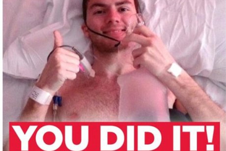 Stephen Sutton, adolescentul bolnav de cancer ce a reusit sa stranga 1 milion de dolari 
