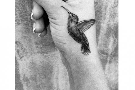Zelda Williams, fiica lui Robin Williams, si-a facut un tatuaj in memoria tatalui ei