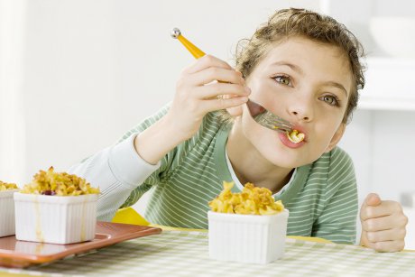 Ce trebuie sa contina cina la copii: ghid pe varste