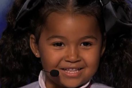 A uimit intreaga audienta: Fetita de 5 anisori care vrea sa castige America’s Got Talent pentru a dona premiul