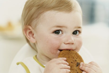 Alimentele nerecomandate in dieta bebelusilor pana la 1 an