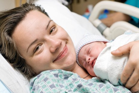 10 trucuri de ingrijire a nou-nascutului pe care orice parinte ar trebuie sa le stie
