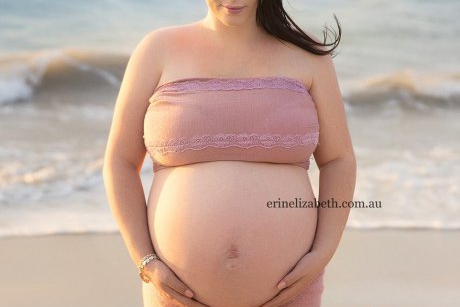Povestea unei gravide cu cvintupleti: 6000 de calorii pe zi, 12 vizite pe noapte la baie si multe dureri