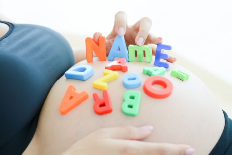 Cele 10 porunci când alegi numele copilului tău 