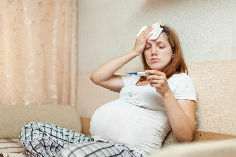 Scarlatina în sarcină: riscuri şi tratament în funcţie de trimestru