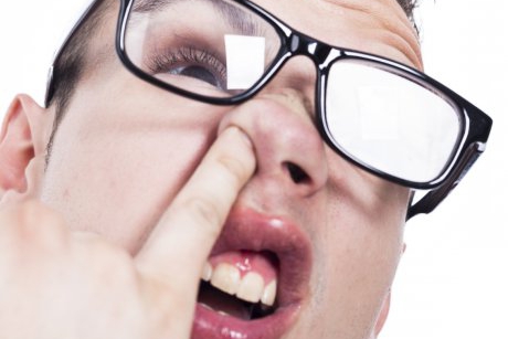 Bune maniere: 5 metode de a scăpa de muci după ce i-ai scos din nas