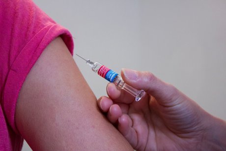 O mamă care s-a opus vaccinării s-a răzgândit când copiii ei s-au îmbolnăvit