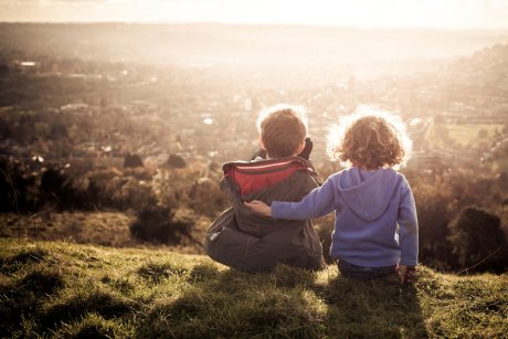 12 obiceiuri părintești care modelează un copil empatic 