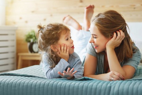 5 lucruri de care o fiică are nevoie de la mama ei