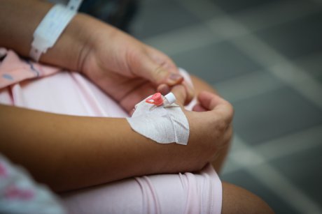 Acuzații grave de malpraxis la un spital din România: „Ne-a zis să stăm liniștiți, iar duminică inima copilului nu mai bătea”