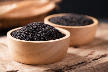Seminte de susan negre: beneficii și mod de utilizare