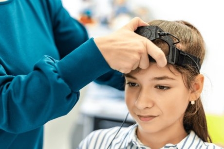 Neurofeedback: Terapie pentru îmbunătățirea nivelului de concentrare la copii