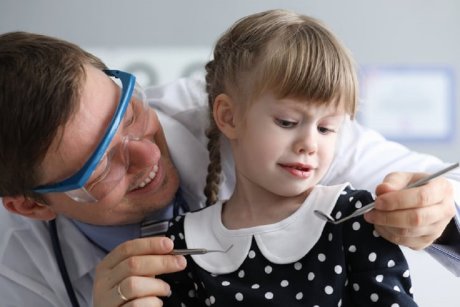 Vizitele la dentist cu un copil cu autism. Ce trebuie să știi?
