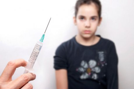 Incredibil: 24 de copii dintr-o scoala din Targoviste au fost vaccinati impotriva Hepatitei A fara acordul sau stirea parintilor!