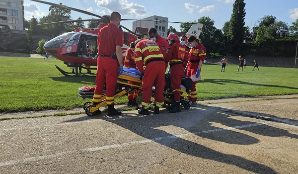 echipaj SMURD care a adus pacienti cu elicopterul