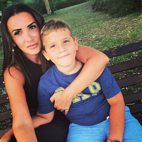 Mara Banica alaturi de fiul ei, Dima