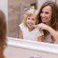 O mamă este criticată în mediul online pentru modul în care își convinge copilul să se spele pe dinți