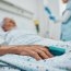 Mi-am lăsat tatăl să moară singur, pe patul de spital, după ce m-a implorat să-l vizitez