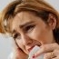 Am fost ștearsă dintr-o poză de familie pentru că nu sunt mamă. Soacra mea mi-a spus că o să apar și eu când voi face un nepot