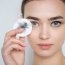 Cum alegi demachiantul potrivit în funcție de ten și de machiajul cotidian