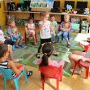 Salvați Copiii deschide grădinițele estivale pentru copiii din medii defavorizate Rata de părăsire timpurie a școlii este de peste trei ori mai mare în rândul copiilor romi