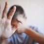 Alt caz grav de pedofilie în România! Un bărbat a agresat mai mulți băieți cu vârste între 11 și 15 ani