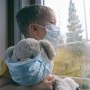 Sfâșietor! Cum arată viața unei asistente medicale, care s-a mutat de acasă pentru a-și proteja familia: "Îmi văd copiii prin geam"