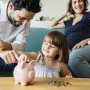 Educația financiară a copilului: sfaturi de la psiholog