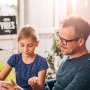 Copilul devine un bully din vina tatălui: un studiu surprinde parentingul modern