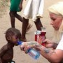Îți amintești de băiețelul subnutrit din Nigeria salvat de o asistentă socială? Uite cum arată și ce face acum
