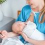 Știința confirmă: alăptarea este sigură și după anestezia de la nașterea prin cezariană