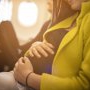 O gravidă a născut în avion la 5000 de metri înălțime. A ales numele perfect pentru copilul ei