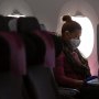 Fetița ei de 2 ani nu voia să poarte mască. Așa că o mama și cei 6 copiii ai ei au fost dați afară din avion