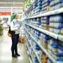 Un fermier a ascuns bucăţi de metal în borcanele cu mâncare pentru bebeluşi şi le-a aşezat pe rafturile unui supermarket