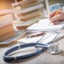 „Ăştia sunt foarte proşti sau foarte răi” - o profesoară de la Universitatea de Medicină din București și-a umilit studenții. Ar suferi de schizofrenie. Ce s-a întâmplat cu aceasta