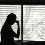 Un bărbat își face soția abuzivă pentru că nu prepară cina pentru familie după ce vine de la muncă