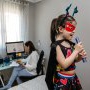12 idei să ții copilul ocupat când muncești de acasă
