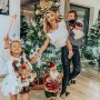 Cum şi-au împodobit brazii de Crăciun vedetele din România