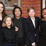 De ce Angelina Jolie merge la cumpărături însoțită de copiii ei