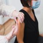 Vaccinul Pfizer urmează să fie testat și în rândul femeilor însărcinate! Vor fi monitorizate eventualele efecte secundare, inclusiv avortul spontan