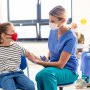 600 de copii vaccinați cu Pfizer. Nu s-au înregistrat efecte secundare grave
