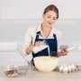 Nu arunca laptele stricat: 6 moduri de a-l folosi eficient în bucătărie