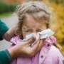Cum combați eficient rinita alergică la copil