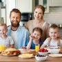 Copilul nu vrea să mănânce micul dejun? 6 sfaturi pentru a-l convinge