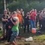 Avem nevoie și de vești bune: o fetiță de 1 an a fost găsită în viață într-o pădure, dupa 3 zile de căutări